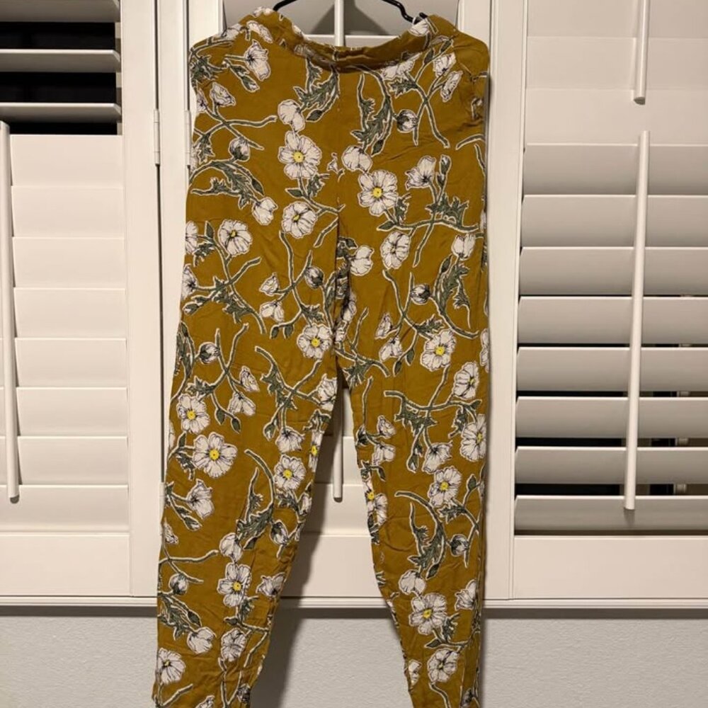 BNWT Alohiwai Pants (S)